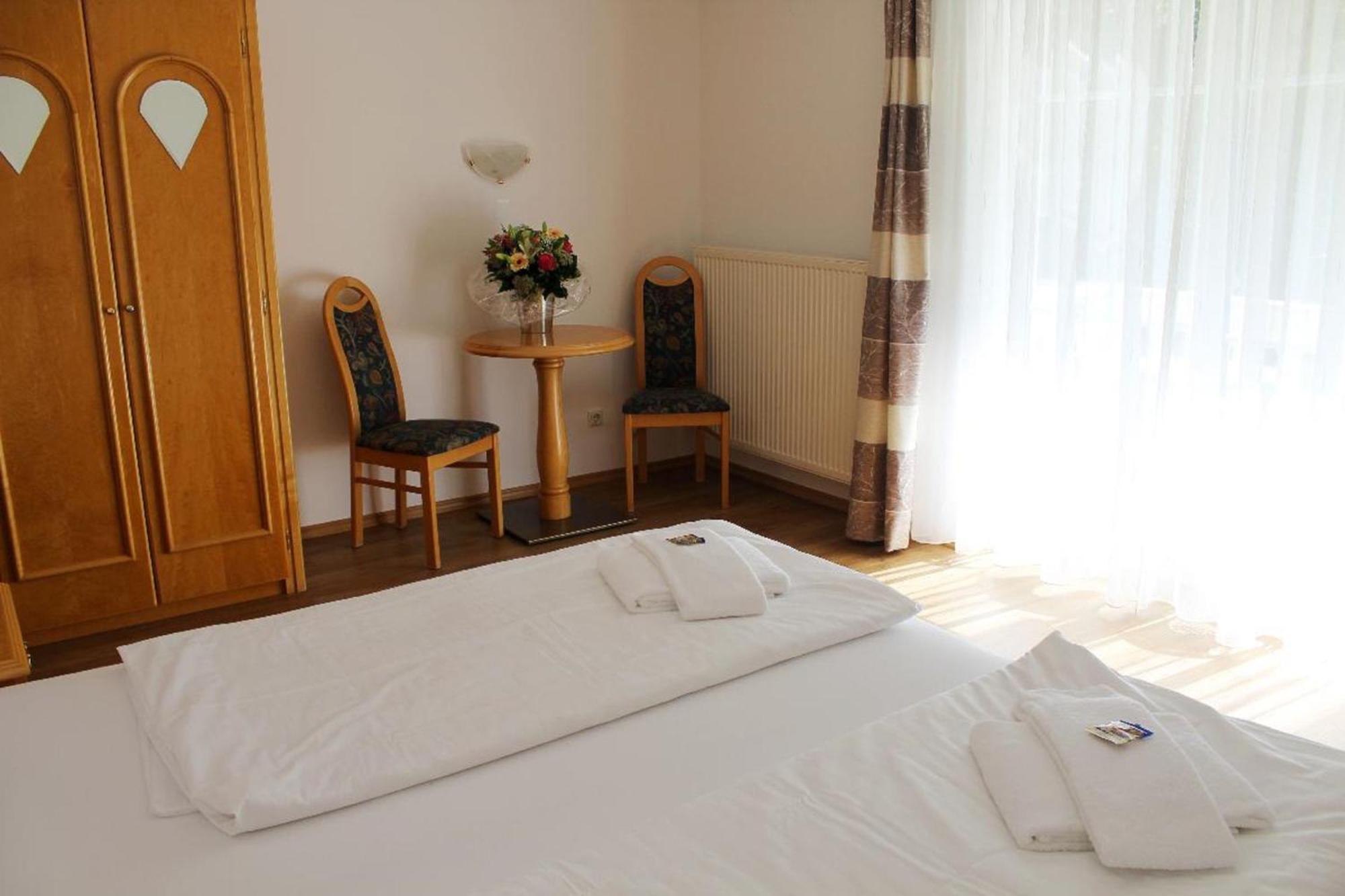 Ferienappartements-Grolik Im Aparthotel Zum Gutshof Hohenwarth Exterior photo