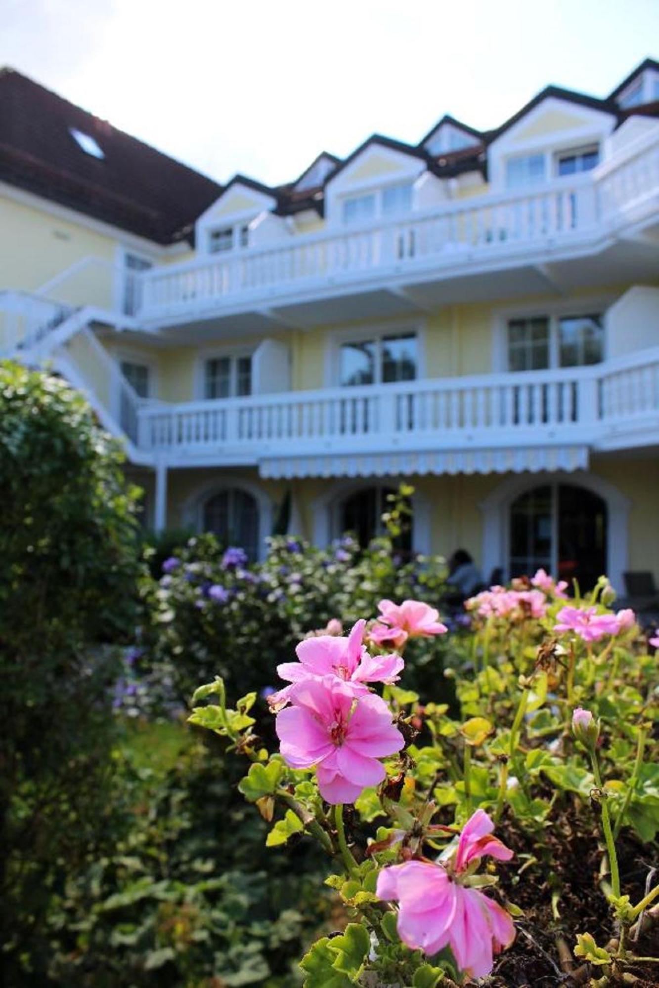 Ferienappartements-Grolik Im Aparthotel Zum Gutshof Hohenwarth Exterior photo